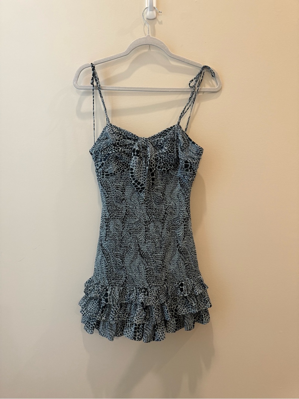 Cinq a Sept Edna Mini Blue snakeskin dress Size 4 NWT